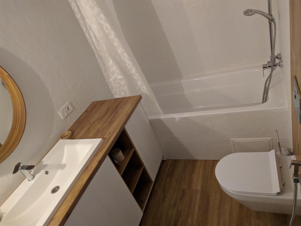 Cozy 75 Apart In Center - 2Х Кімнатна Квартира В Центрі Кропивницького Kropyvnytsky Buitenkant foto